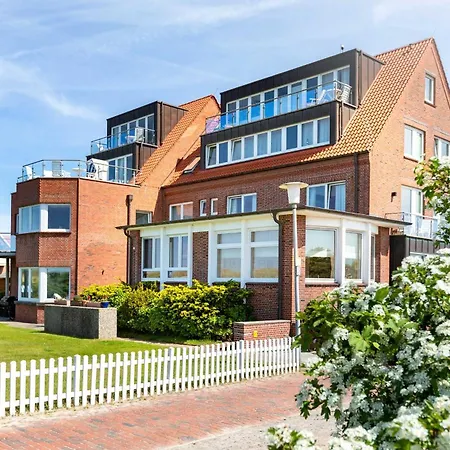 Haus Koebesine 23 فندق