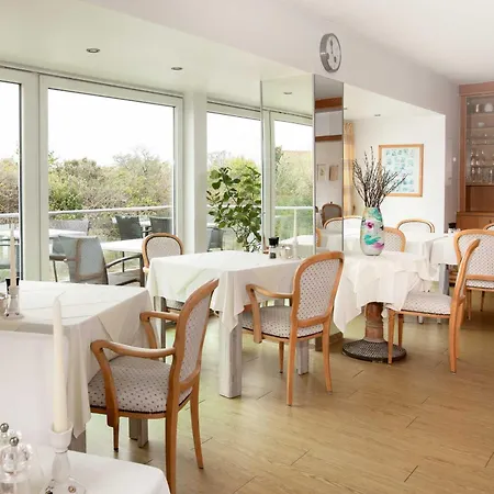 فندق Haus Koebesine 23